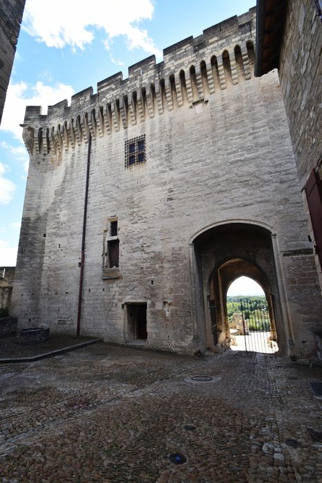 châtelet d’entrée, élévation nord