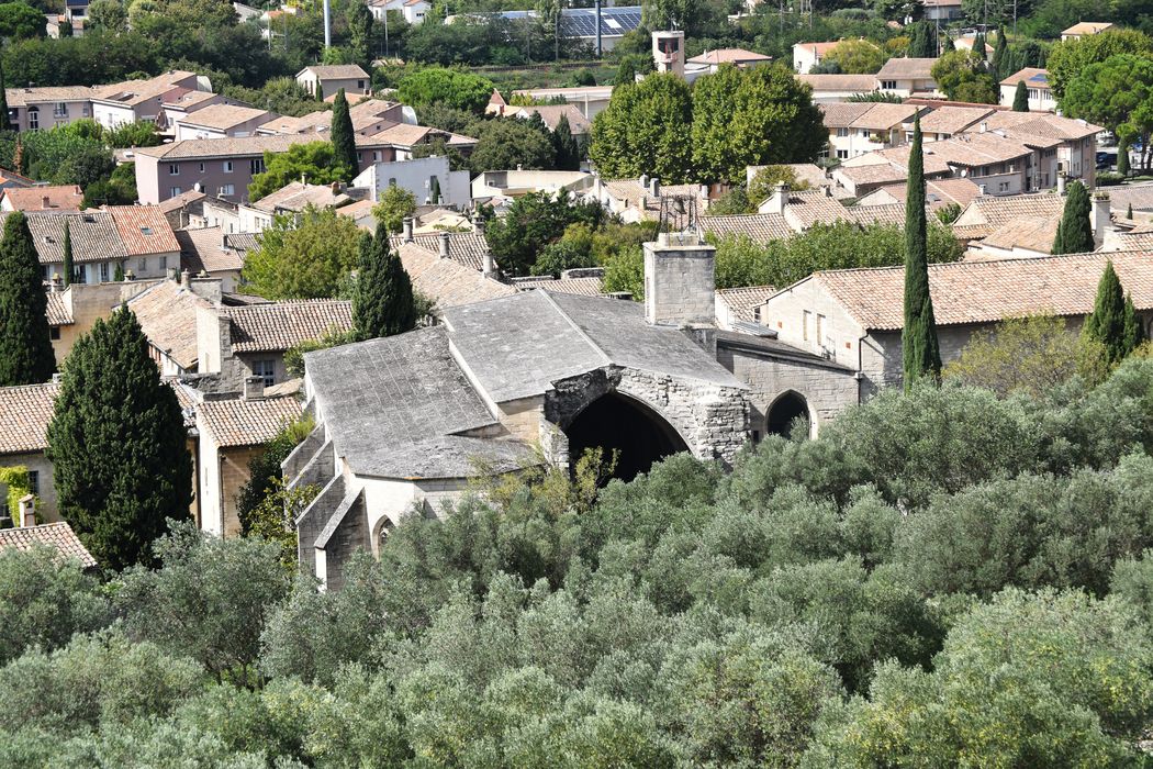 église, vue partielle depuis le fort Saint-André