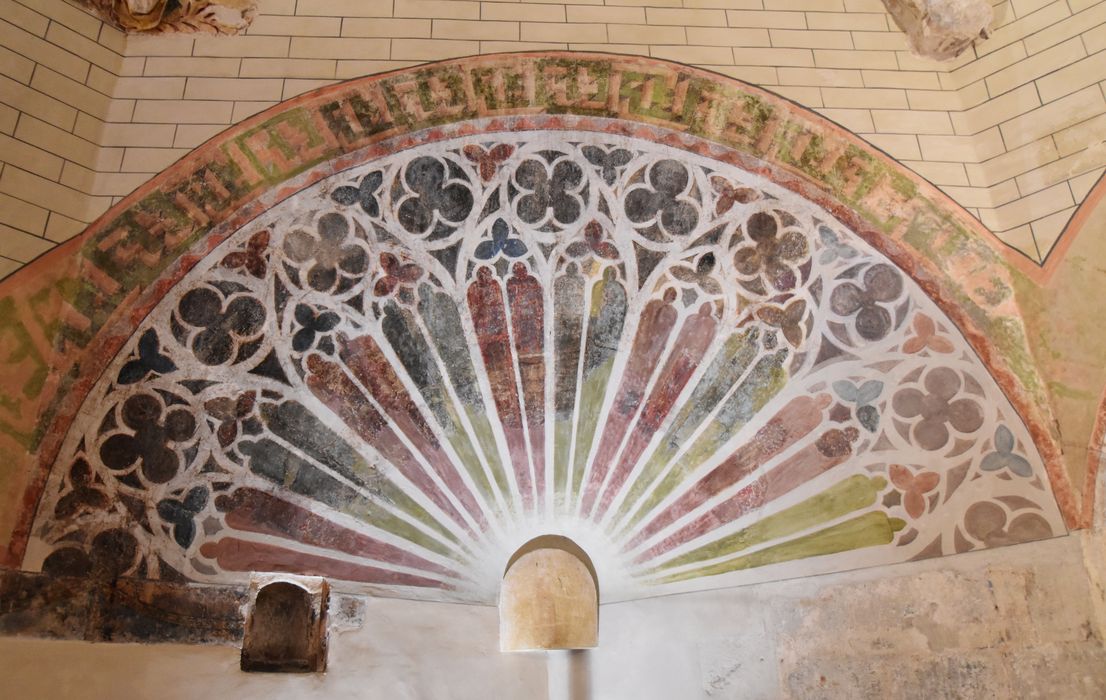 chapelle haute (chapelle Sainte-Croix), peinture monumentale, détail d'une trompe du choeur