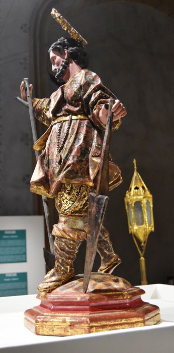 statue : Saint Isidore, profil gauche