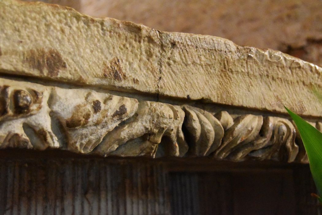 table d’autel, détail