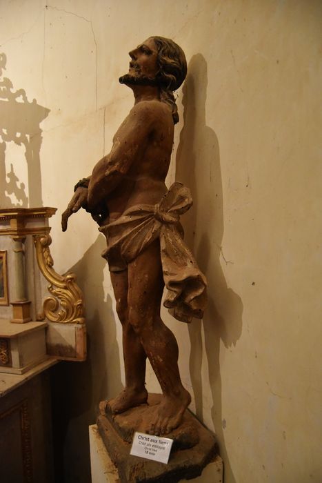 statue : Christ aux liens, profil gauche
