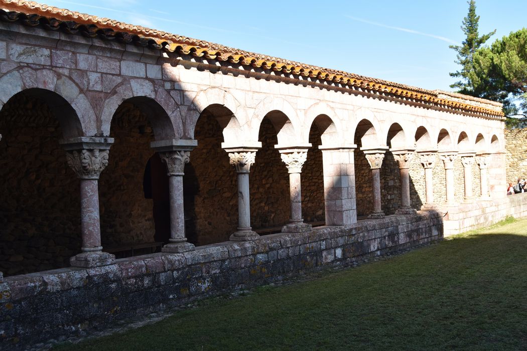 cloître, galerie ouest
