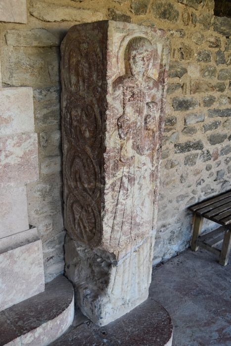 statue (statue-pilier) : Saint Pierre