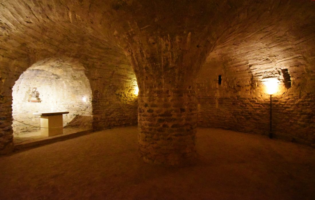 église abbatiale, crypte, Notre-Dame-de-la-Crèche