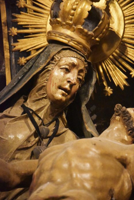 chapelle Saint-Louis-de-Gonzague, groupe sculpté : Vierge de pitié, détail