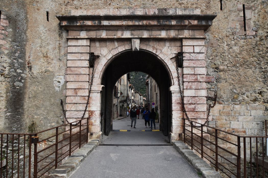 fortifications est, élévation est, vue partielle