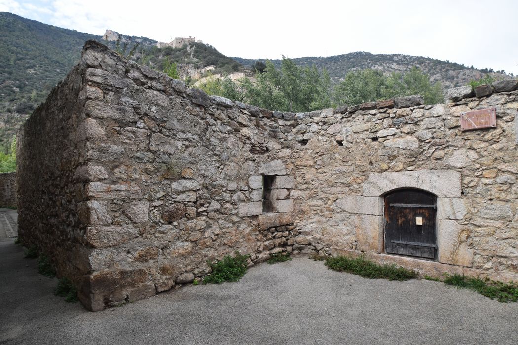 remparts nord, élévation sud du chemin de ronde, vue partielle