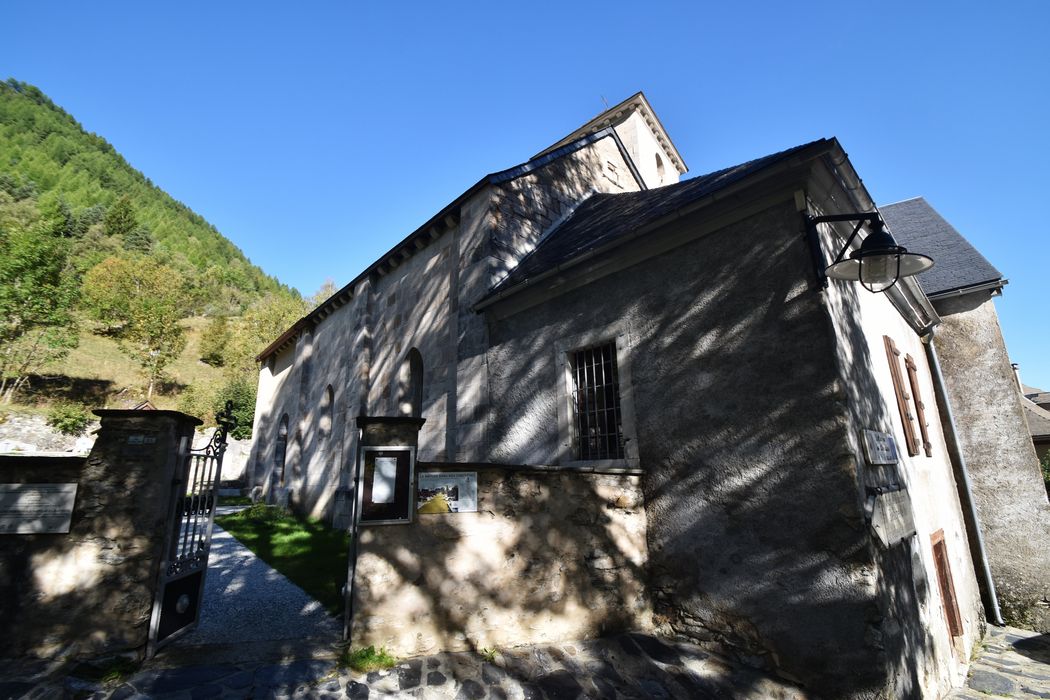 façade sud, vue partielle