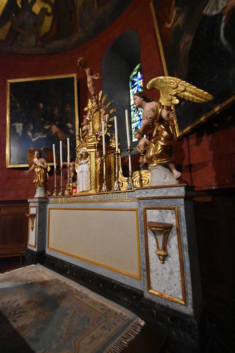 maître-autel, tabernacle, statues : Anges adorateurs