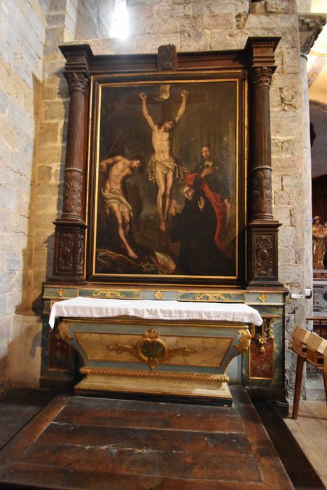 autel, retable latéral, tableau : Crucifixion entre saint Sébastien, saint Jacques et un abbé