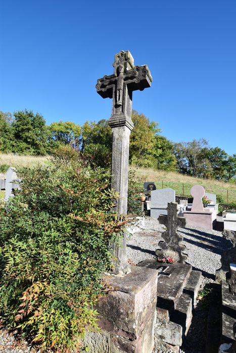 vue générale de la croix