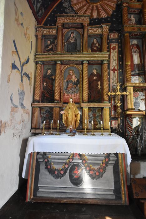 autel latéral, retable