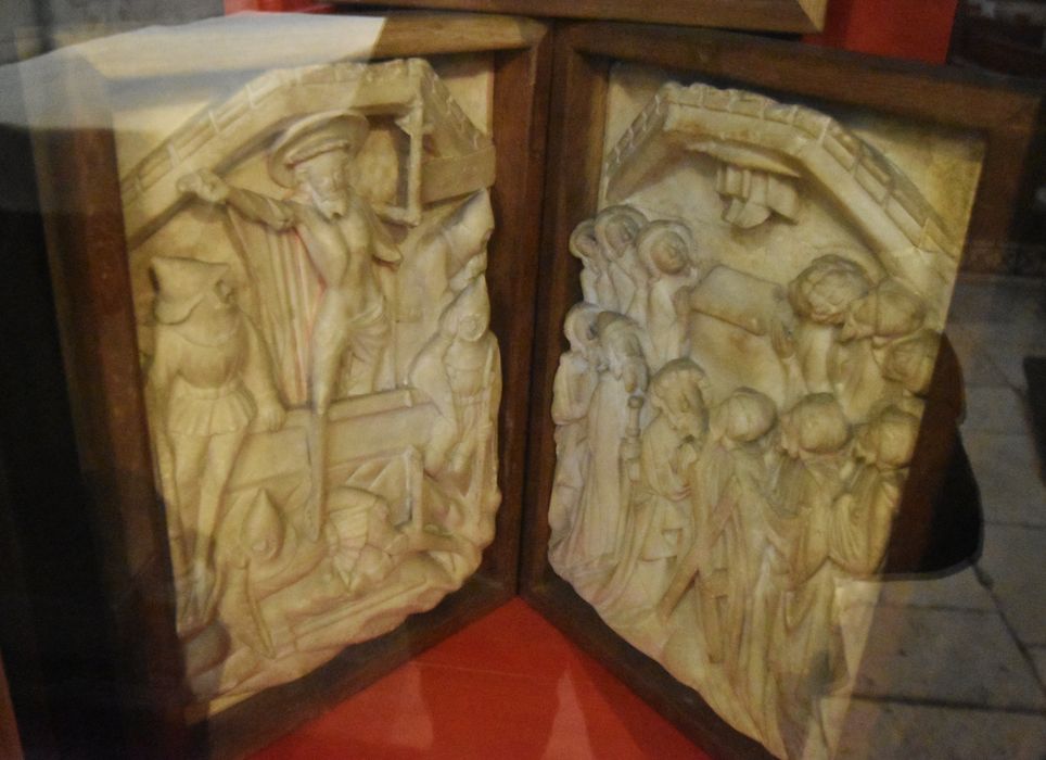 bas-reliefs : Résurrection, Ascension du Christ