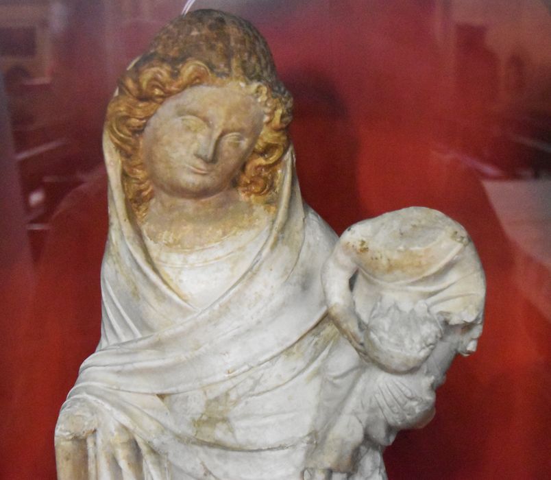 statue (statuette) : Vierge à l’Enfant aux colombes, vue partielle