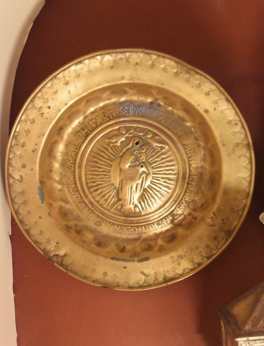 plat de quête : Vierge à l’Enfant