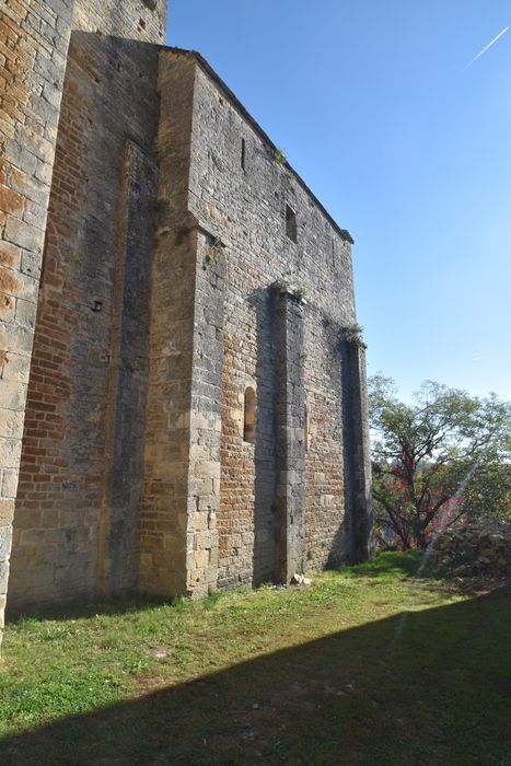 façade latérale sud, vue partielle