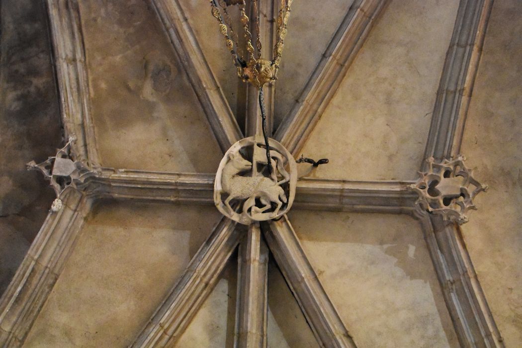 chapelle nord, détail de la clef de voûte
