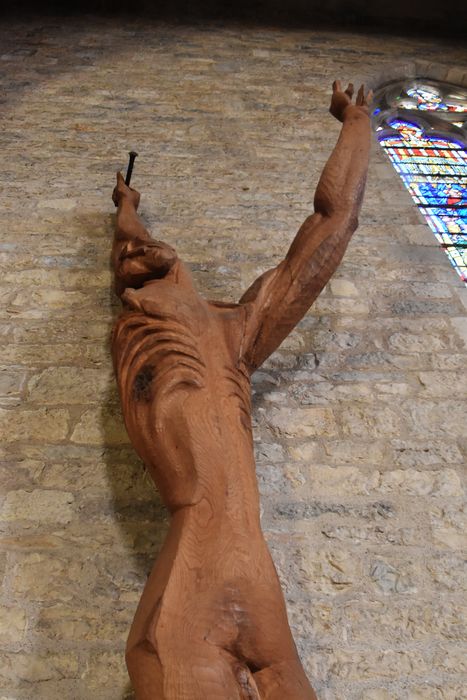 statue (figure colossale) : Christ en croix dit Le Christ de Zadkine, vue partielle