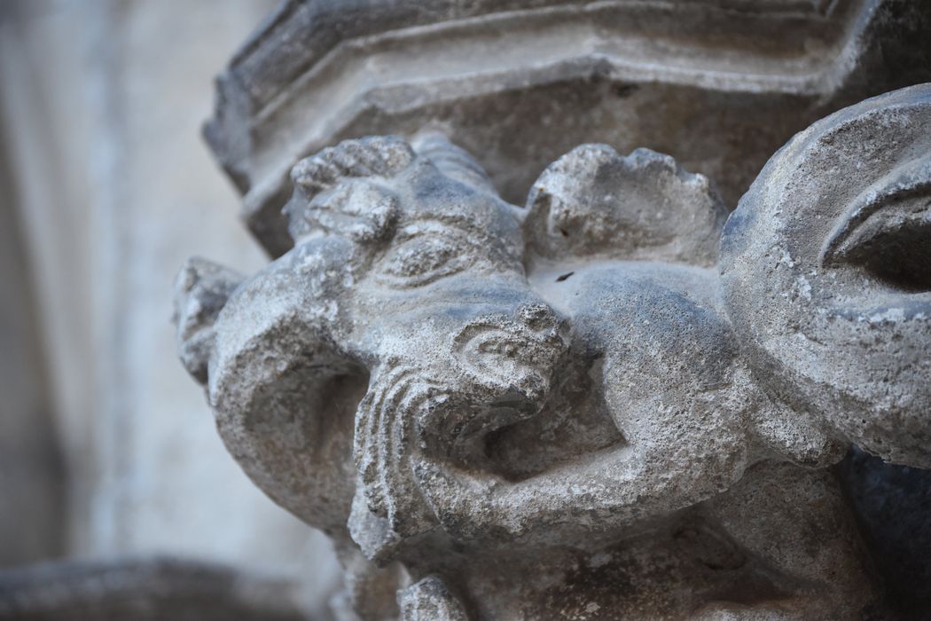 portail d’accès nord, détail