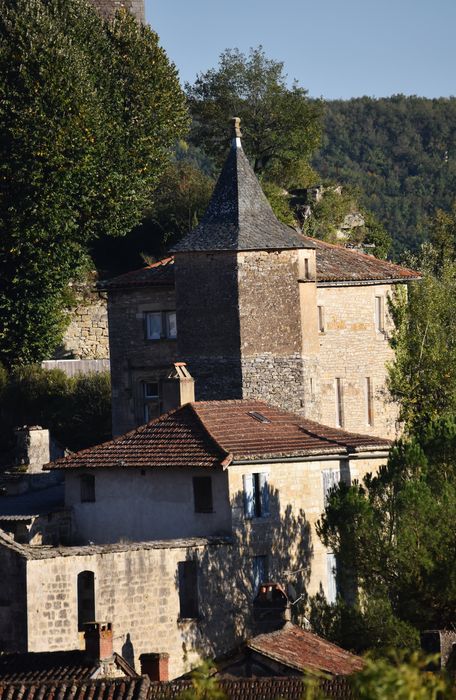 vue partielle du bâtiment depuis la rue du Père Évariste Huc au Nord-Ouest