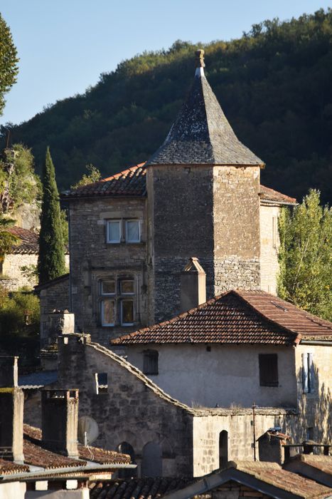vue partielle du bâtiment depuis la rue du Père Évariste Huc au Nord-Ouest