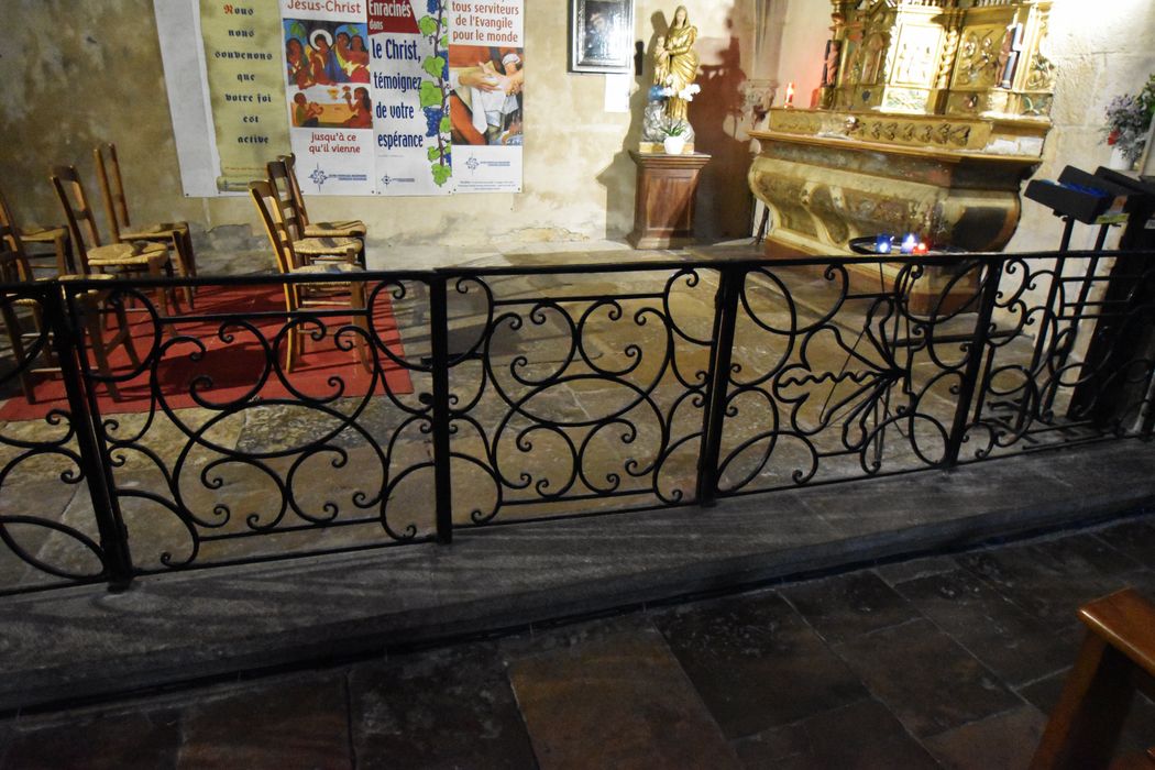 clôture de la chapelle latérale nord