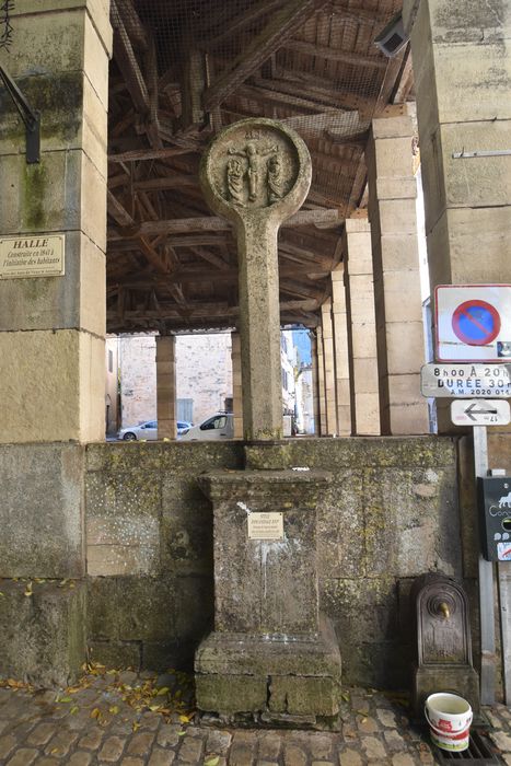 vue générale de la croix