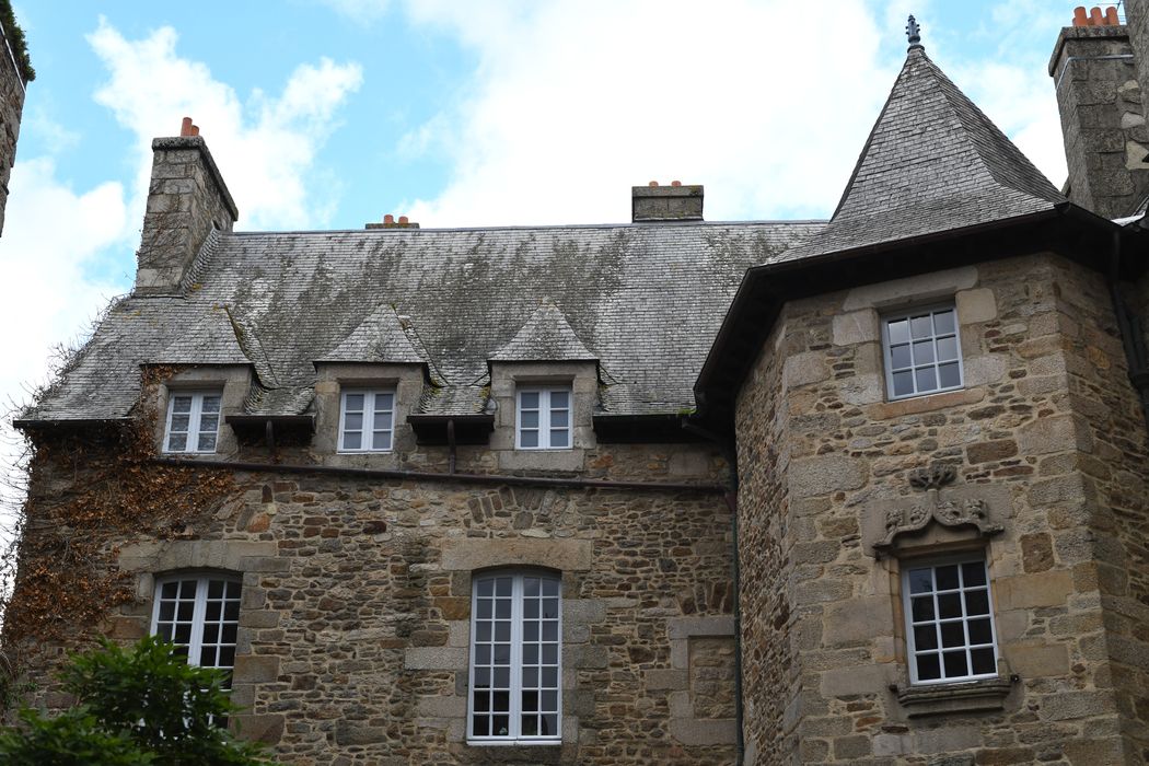 façade antérieure, vue partielle