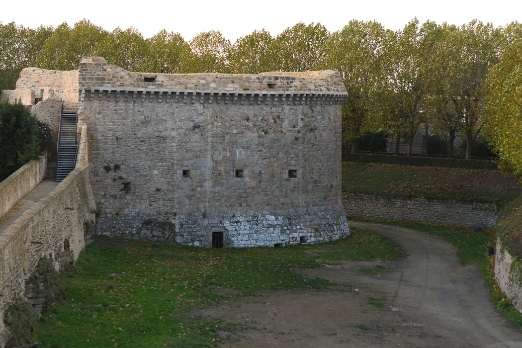 tour Beaumanoir au nord, élévation est