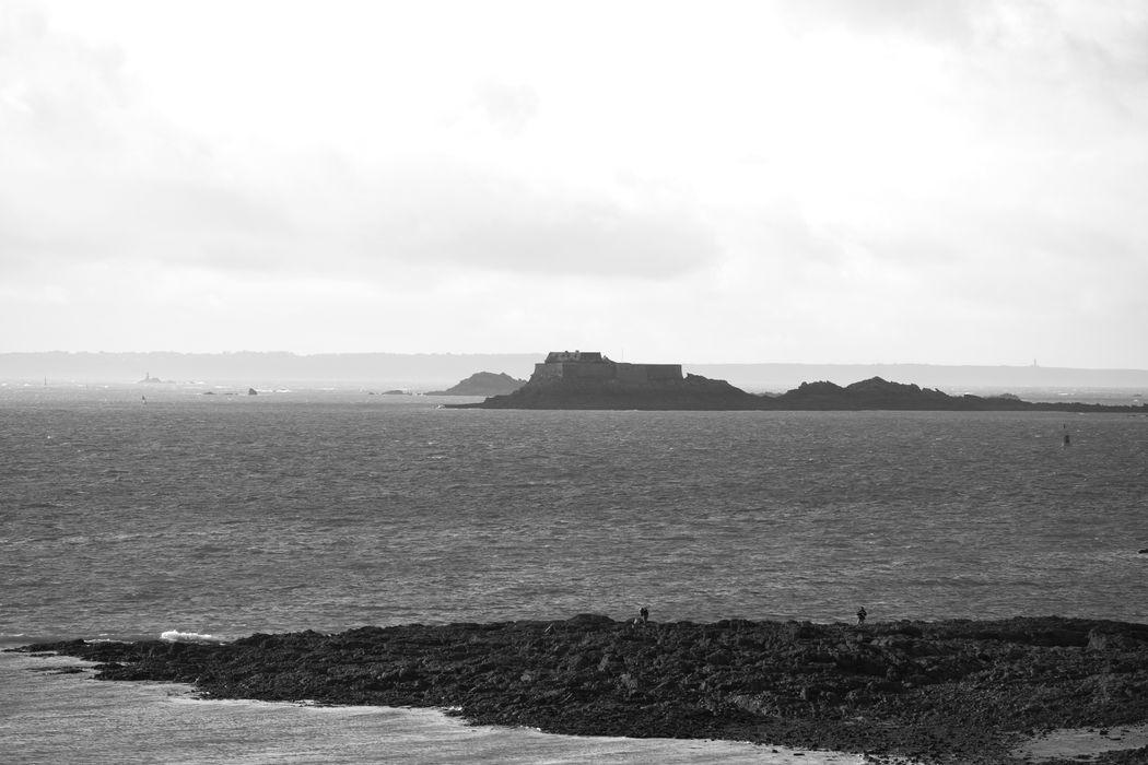 vue générale de l’île dans son environnement
