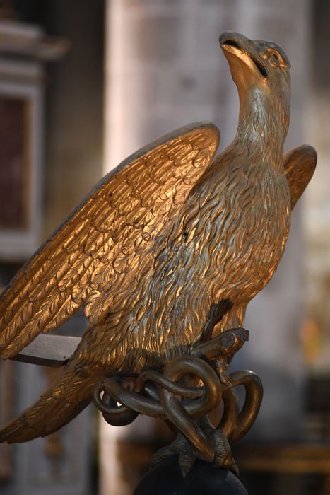 lutrin (aigle-lutrin), vue partielle