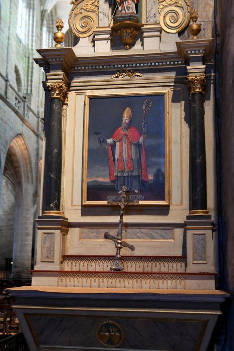 autel, retable, tableau de saint Éloi : saint Éloi en évêque