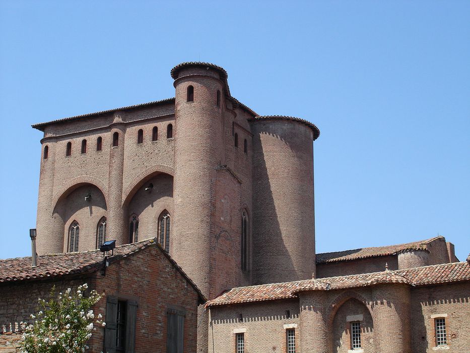 tour Sainte-Catherine, élévations sud et est