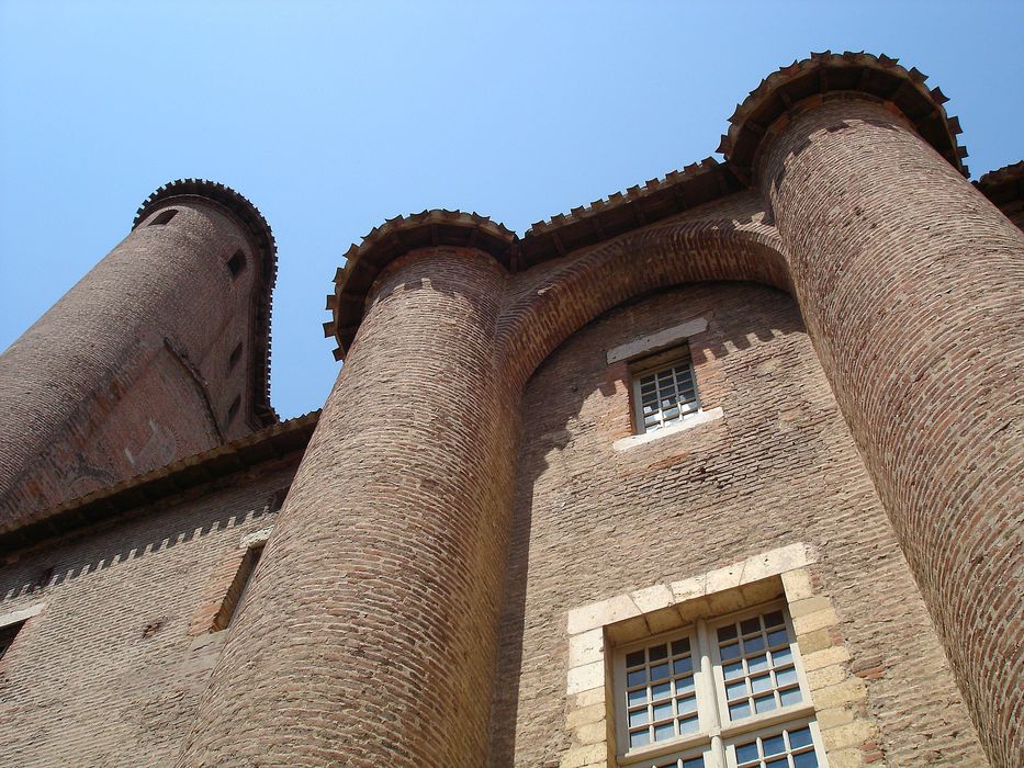 aile au sud de la cour d’honneur, façade sud, vue partielle