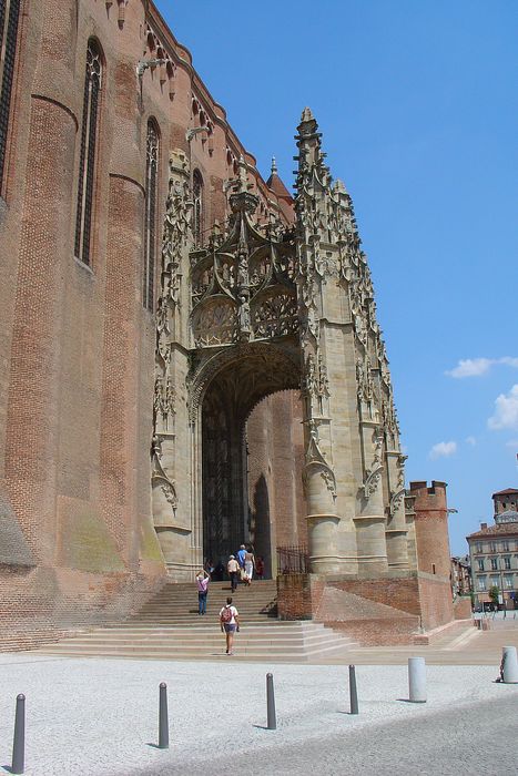 porche monumental sud