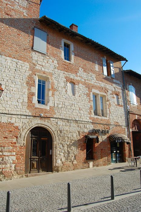 façade sur la rue des Foissants, vue partielle
