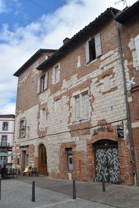 façade sur la rue des Foissants