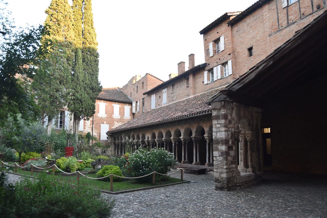 cloître, galerie sud