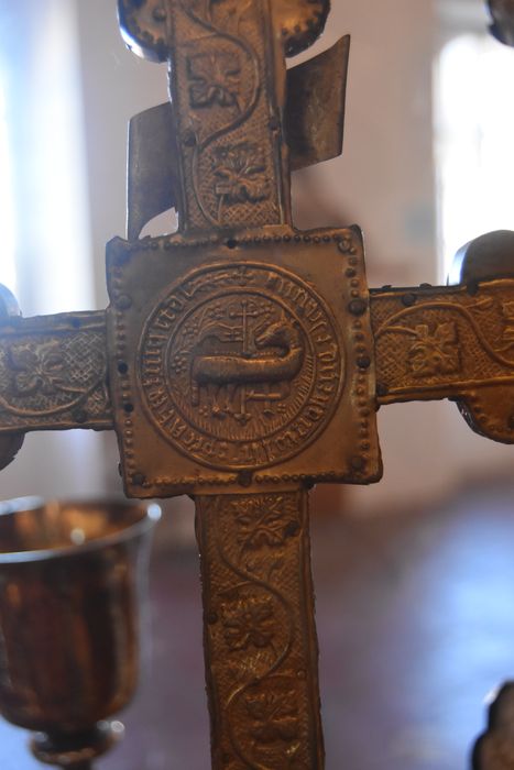 croix-reliquaire (croix d’autel), détail