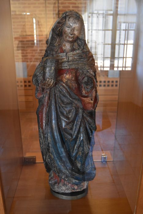 statue : Sainte Madeleine
