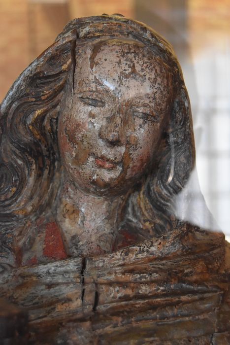 statue : Sainte Madeleine, détail