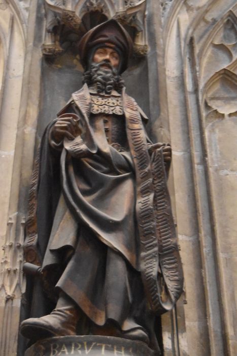 statue : Saint personnage