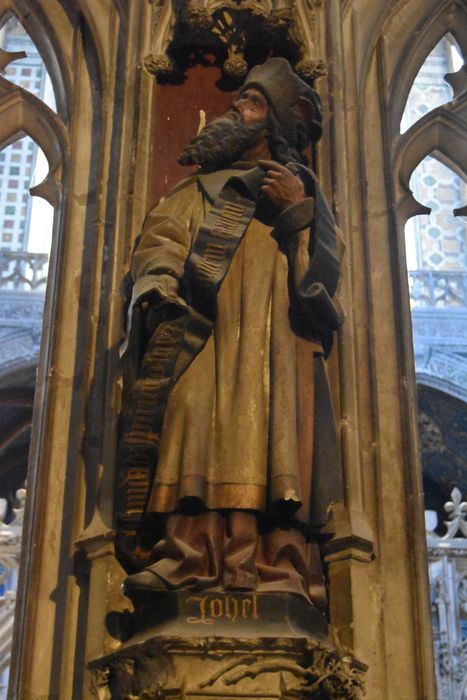 statue : Saint personnage