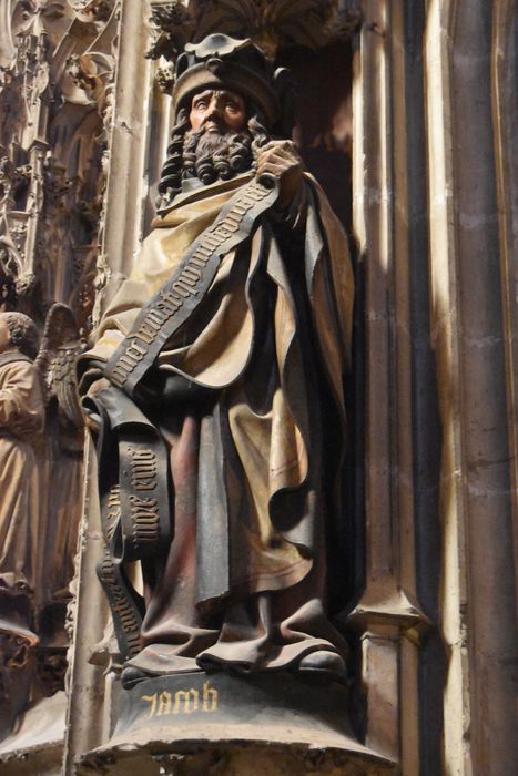 statue : Saint personnage