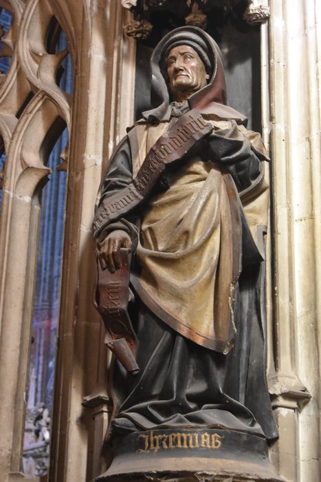 statue : Saint personnage