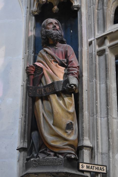 statue : Saint personnage
