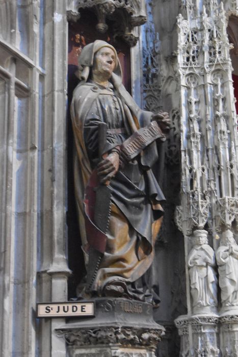 statue : Saint personnage