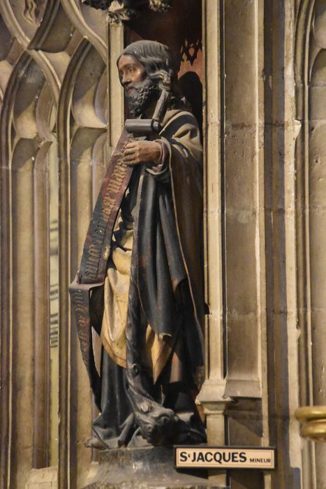 statue : Saint personnage