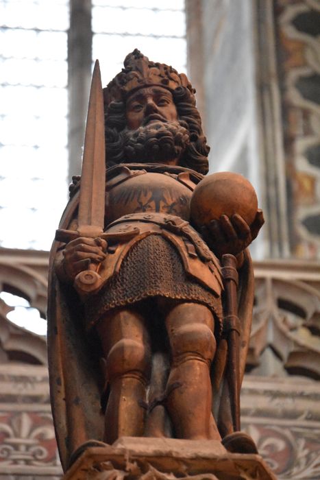 statue : Saint personnage